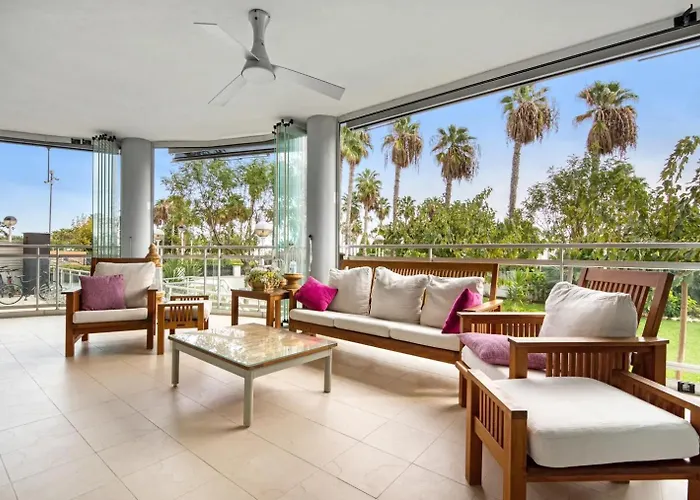 Apartamento Con Espectacular Terraza Frente Al Mar