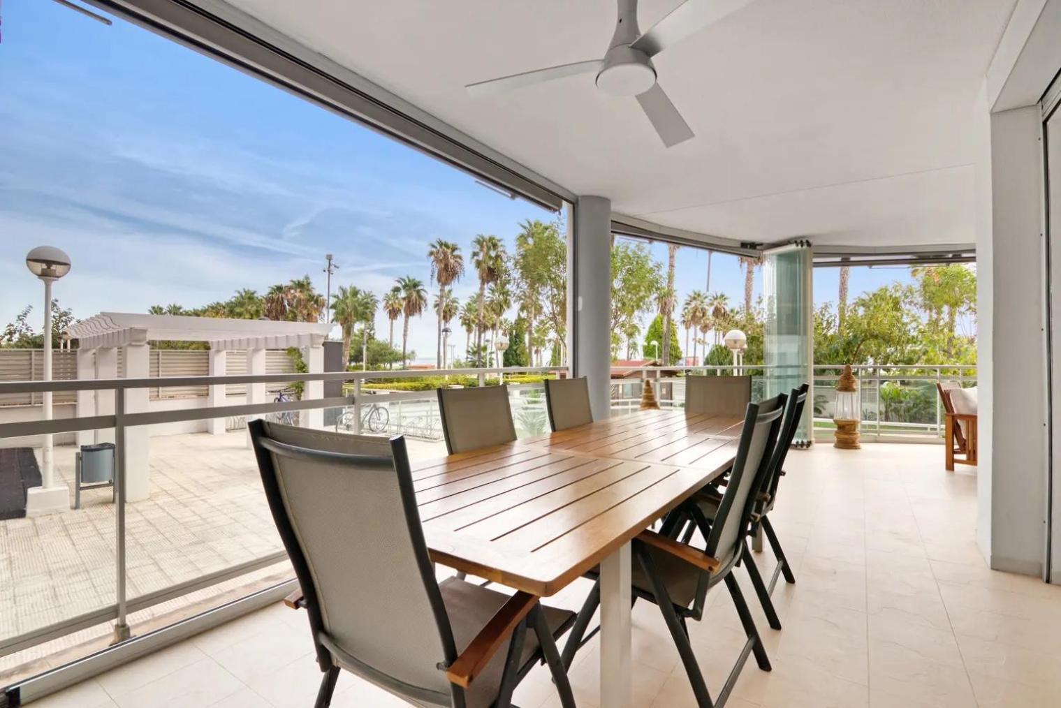 Appartement Con Espectacular Terraza Frente Al Mar
